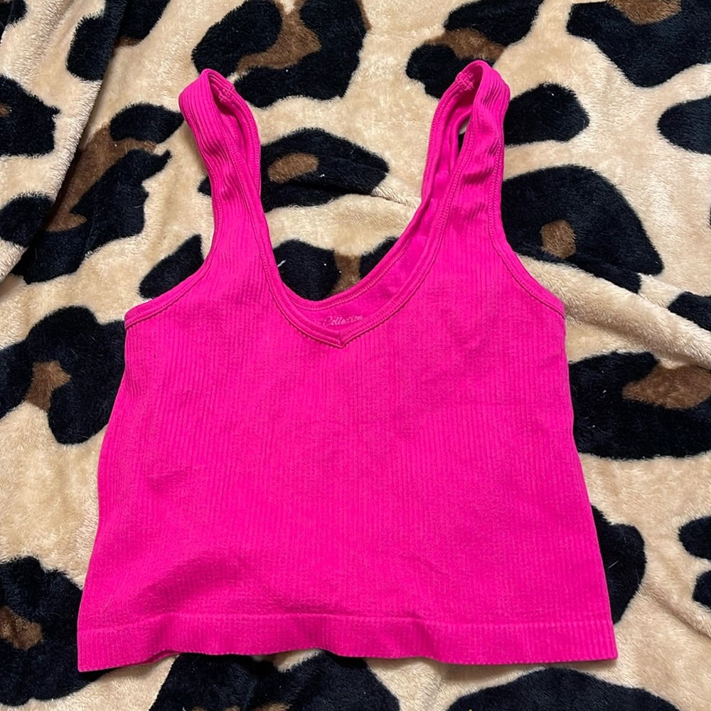 Pink crop tank top